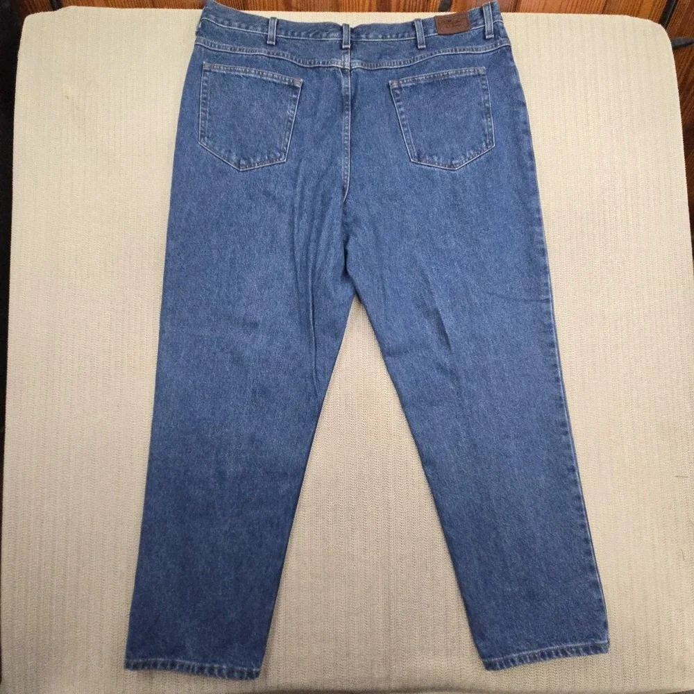 L.L. Bean Jeans Mens 44x32 Blue Medium‎ Wash Relaxed Fit Straight Denim Pants